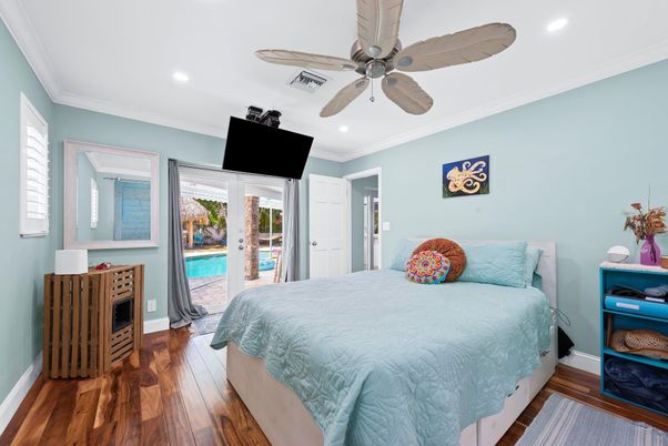 Bedroom, Interior, Recessed Lighting, Wood Texture Flooring