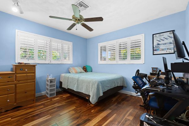 Bedroom, Home Office, Interior, Wood Texture Flooring
