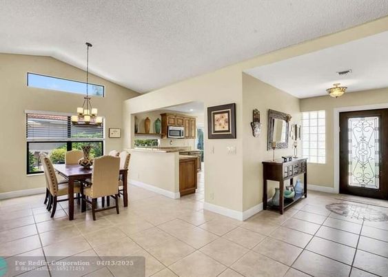 Chandelier, Dining room, Interior, Kitchen, Pendant Lights