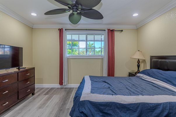 Bedroom, Interior, Recessed Lighting, Wood Texture Flooring