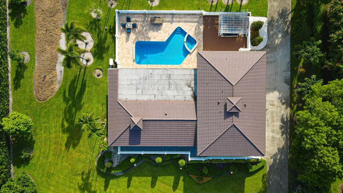 Exterior, Drone