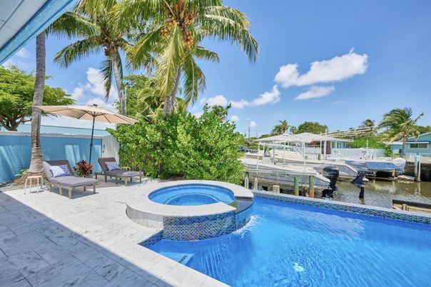 Exterior, Pool, Water