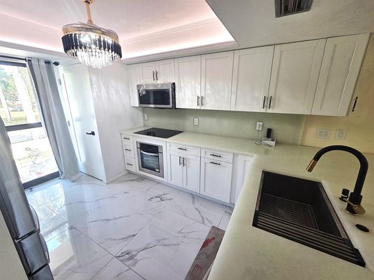 Chandelier, Interior, Kitchen, Marble