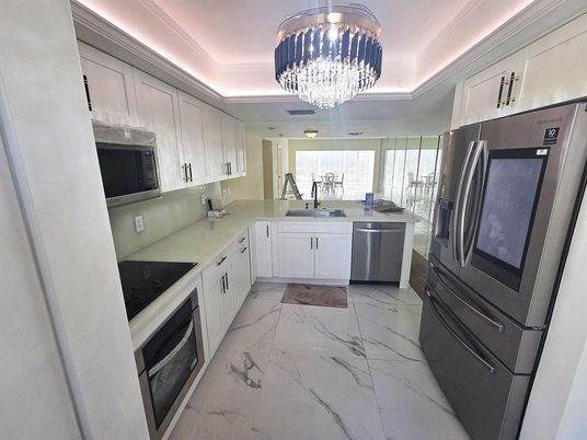 Chandelier, Interior, Kitchen, Marble, Recessed Lighting, Stainless Steel Appliances