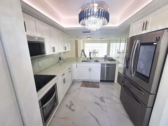 Chandelier, Interior, Kitchen, Marble, Recessed Lighting, Stainless Steel Appliances