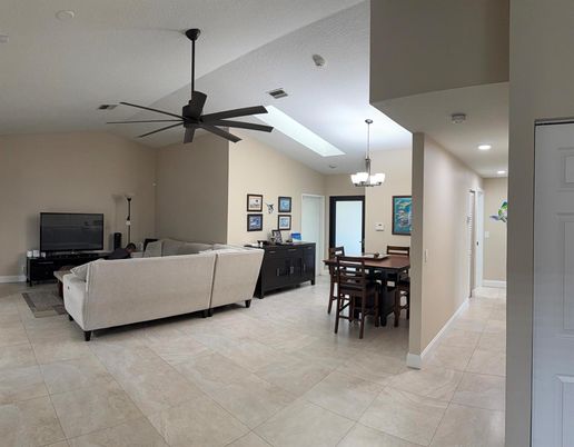 Chandelier, Dining room, Interior, Living room, Pendant Lights, Recessed Lighting