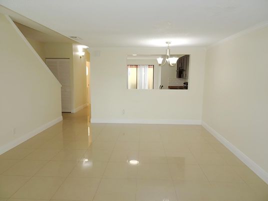 Chandelier, Empty room, Interior