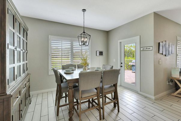 Dining room, Interior, Pendant Lights
