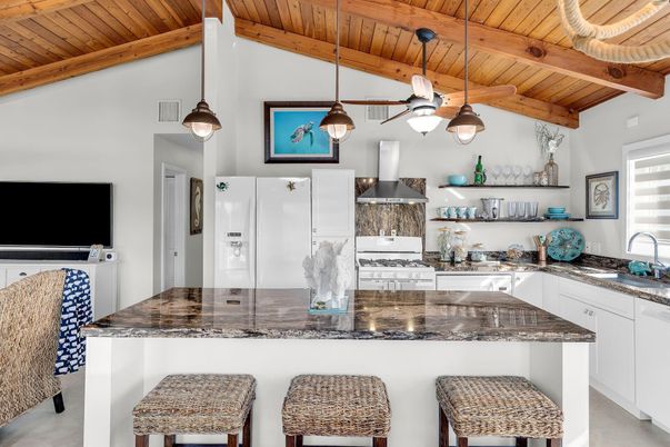 Interior, Kitchen, Pendant Lights, Wooden Beams, Wooden Ceilings
