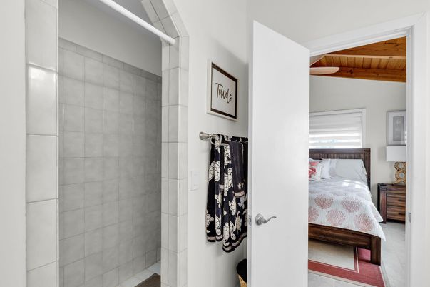 Bedroom, Interior, Wooden Beams, Wooden Ceilings