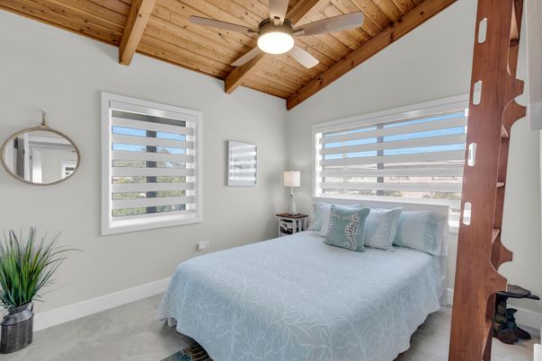Bedroom, Interior, Wooden Beams, Wooden Ceilings