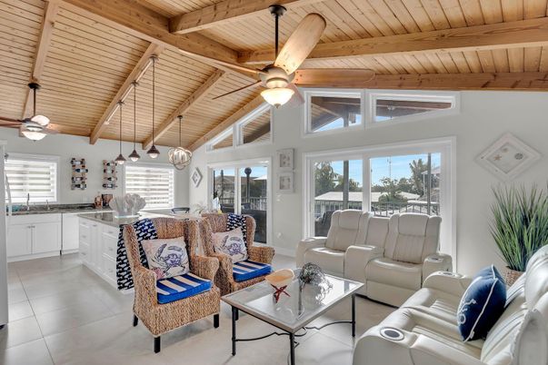 Interior, Kitchen, Living room, Pendant Lights, Wooden Beams, Wooden Ceilings