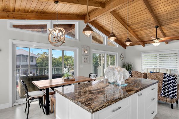 Dining room, Interior, Kitchen, Pendant Lights, Wooden Beams, Wooden Ceilings