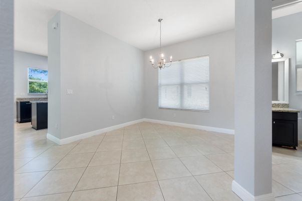 Chandelier, Empty room, Interior, Pendant Lights