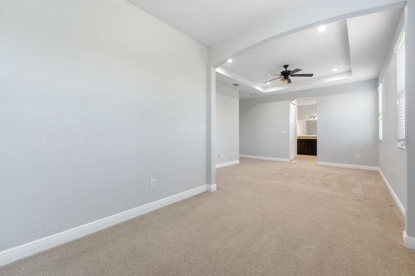 Empty room, Interior, Recessed Lighting