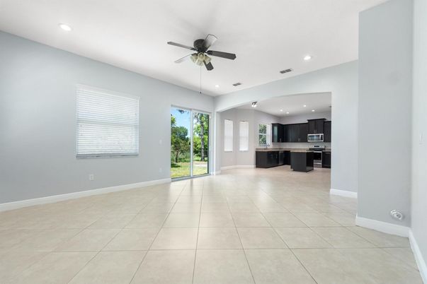 Empty room, Interior, Kitchen, Recessed Lighting