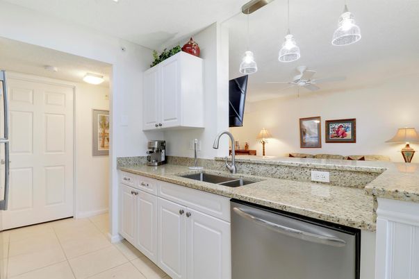 Interior, Kitchen, Pendant Lights