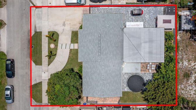 Exterior, Drone