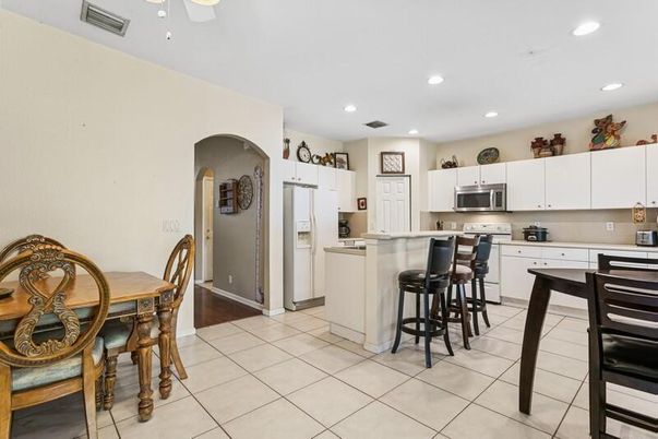 Dining room, Interior, Kitchen, Recessed Lighting, Stainless Steel Appliances