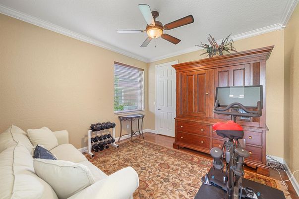 Fitness Equipment, Interior, Living room, Wood Texture Flooring
