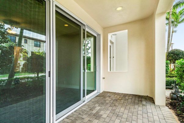 Exterior, Recessed Lighting
