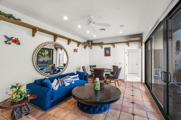 Dining room, Interior, Living room, Recessed Lighting