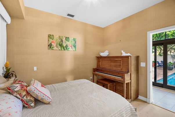 Bedroom, Interior, Piano, Wood Texture Flooring
