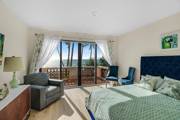 Bedroom, Interior, Recessed Lighting, Water, Wood Texture Flooring