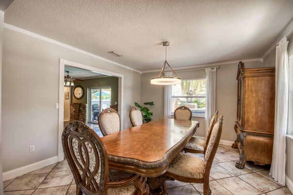Dining room, Interior, Pendant Lights