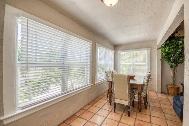 Dining room, Interior