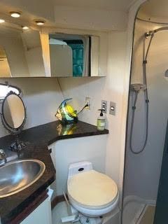 Bathroom, Interior, Recessed Lighting