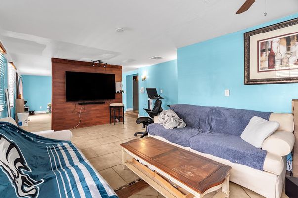 Fitness Equipment, Interior, Living room