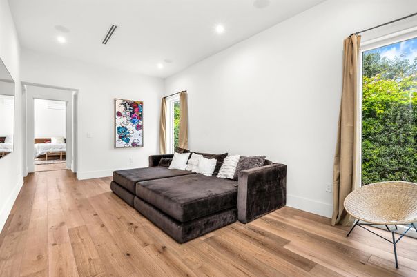 Interior, Recessed Lighting, Wood Texture Flooring