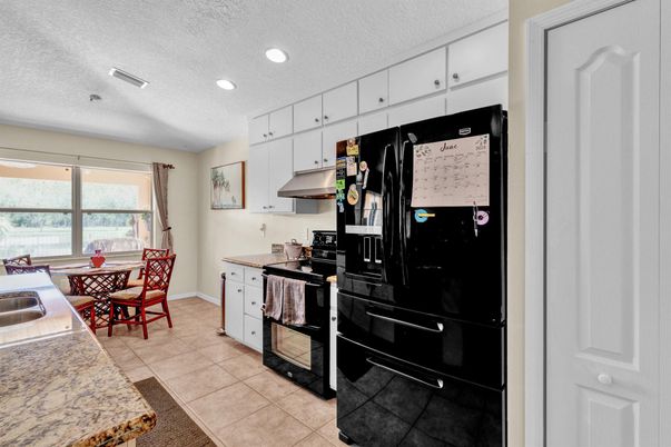 Dining room, Interior, Kitchen, Recessed Lighting