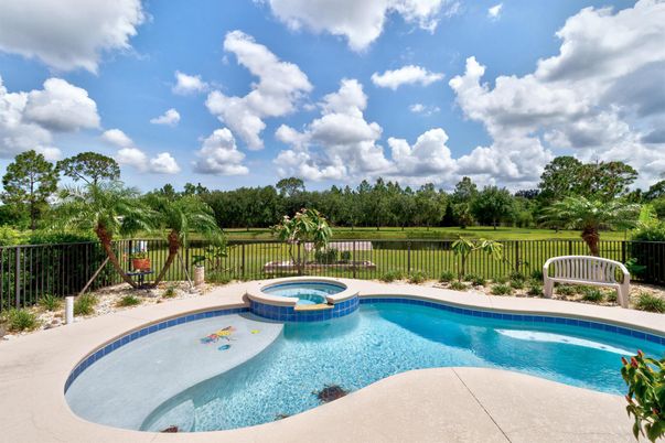 Exterior, Pool, Water