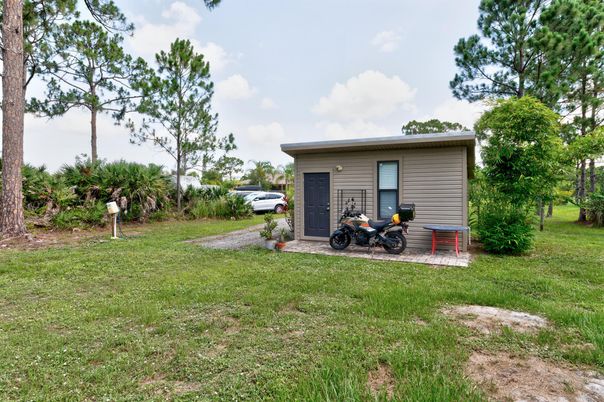 Backyard, Detached Garage, Exterior