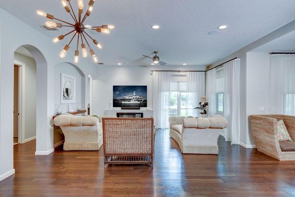 Interior, Living room, Pendant Lights, Recessed Lighting, Wood Texture Flooring