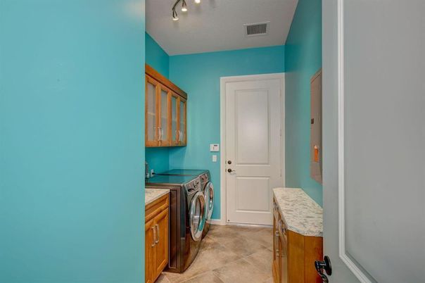 Interior, Washer