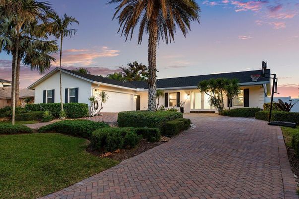 Attached, Backyard, Exterior, Facade, Ranch