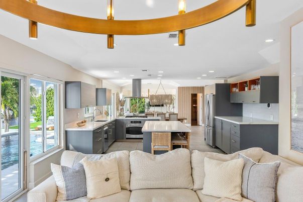 Dining room, Interior, Kitchen, Living room, Pendant Lights, Recessed Lighting, Stainless Steel Appliances
