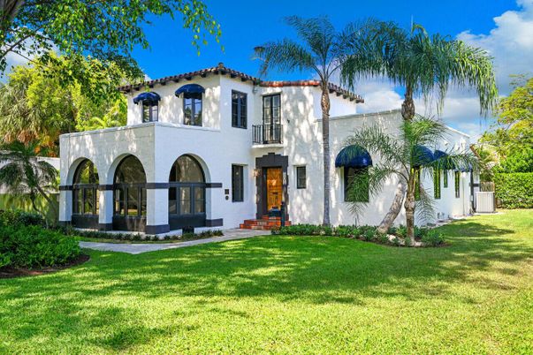 Backyard, Exterior, Facade, Spanish Mediterranean