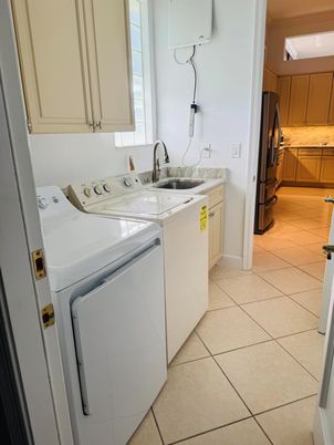 Interior, Washer