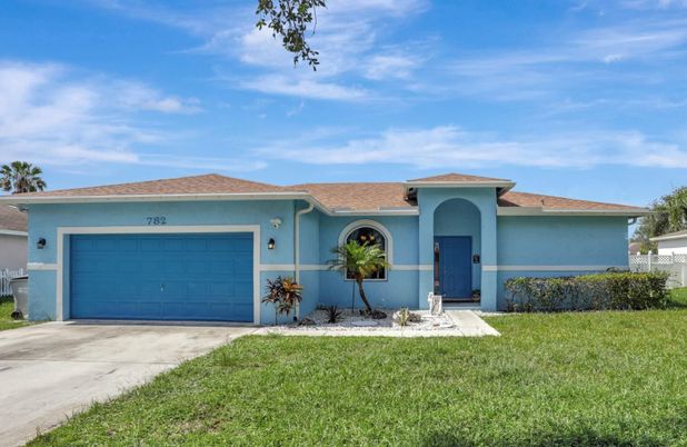 Attached, Backyard, Exterior, Facade, Ranch