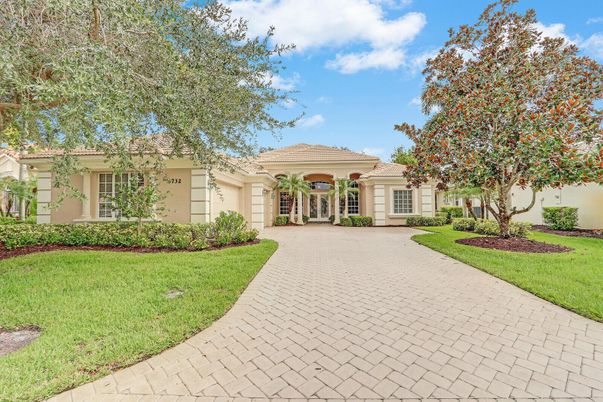 Backyard, Exterior, Facade, Mediterranean