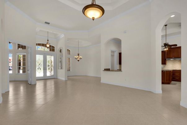 Chandelier, Interior, Pendant Lights