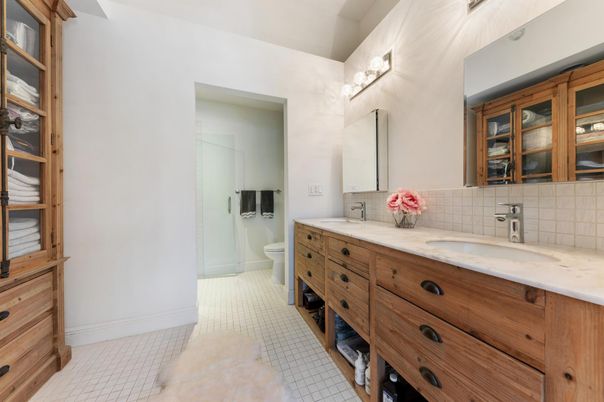 Bathroom, Dual Sink Vanities, Glass Shower, Interior