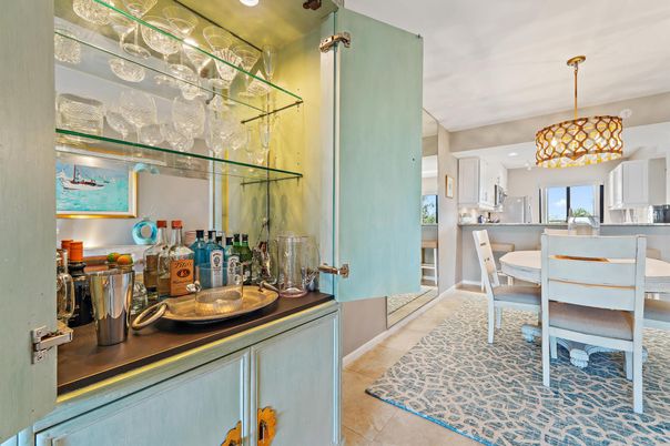 Dining room, Interior, Kitchen, Pendant Lights, Recessed Lighting