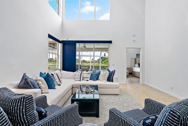 Interior, Living room, Water