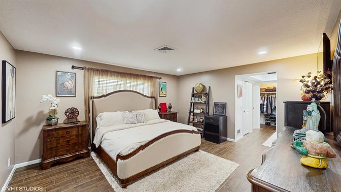Bedroom, Interior, Pendant Lights, Recessed Lighting, Wood Texture Flooring