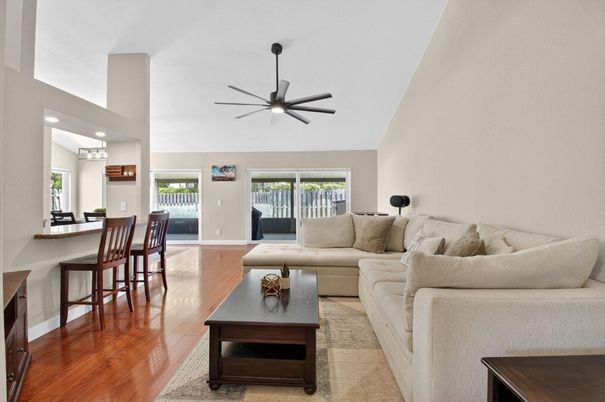 Interior, Living room, Recessed Lighting, Wood Texture Flooring